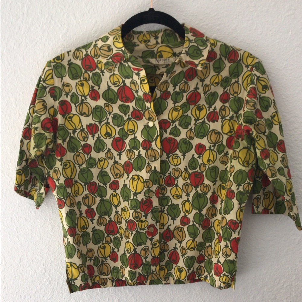 1960’s cropped button down